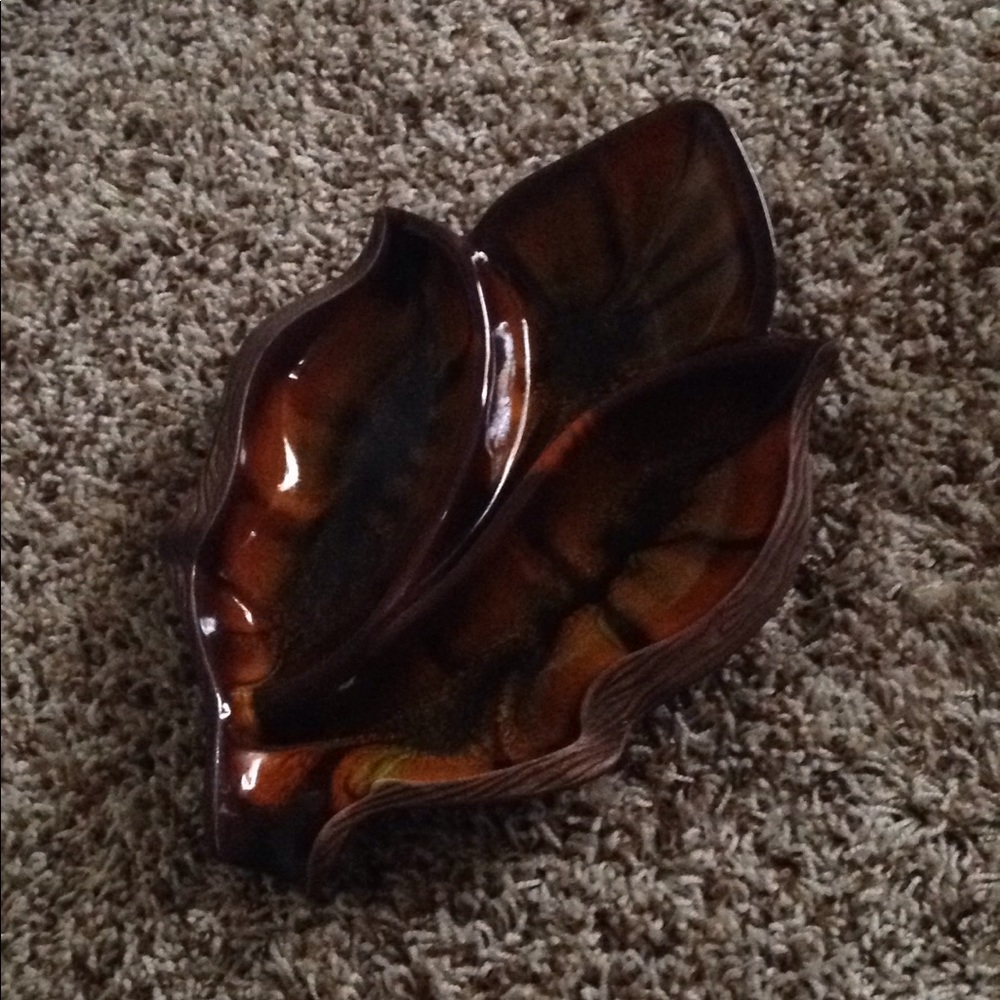Leaf Dish - Picture 8 of 11